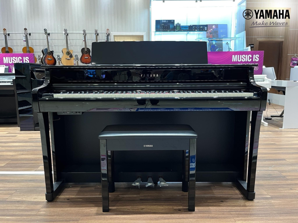 YAMAHA CLP-845 PE - Góc nhìn thực tế 6